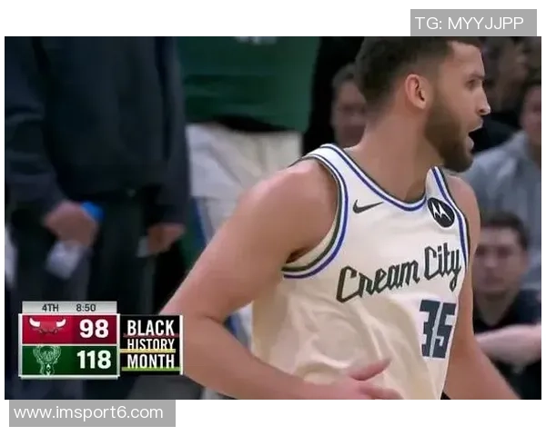 库兹马半场表现抢眼10投6中贡献13分6篮板2助攻并抢下3前场板