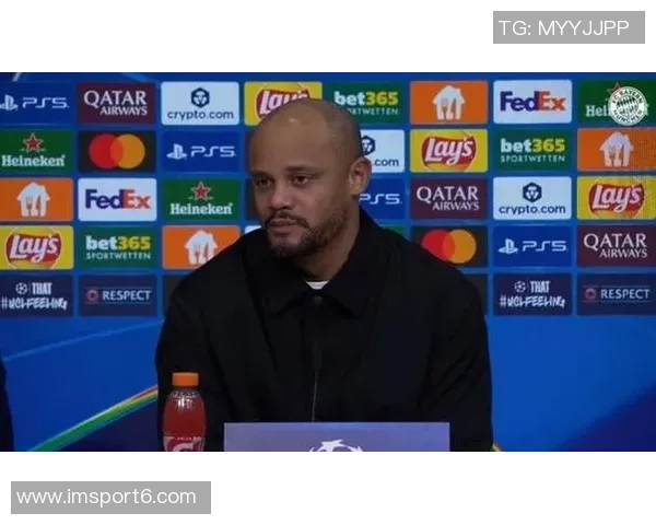 安德莱赫特主帅透露与孔帕尼会面并未讨论德卡特转会事宜