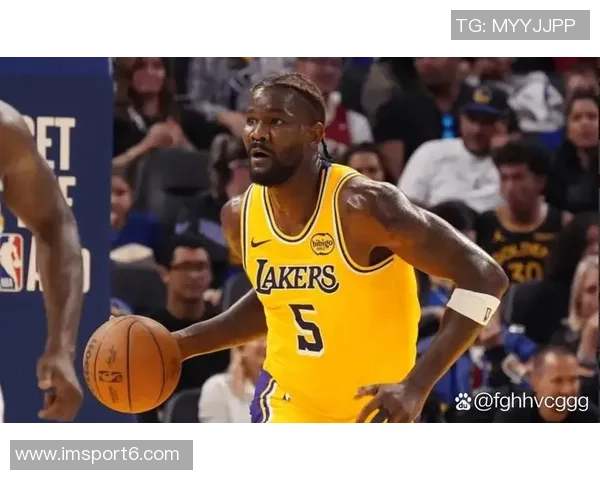 巴克利指出东契奇与詹姆斯防守不足湖人需其他球员积极补位提升防守力度 巴克利指出东契奇与詹姆斯防守不足湖人需其他球员积极补位提升防守力度