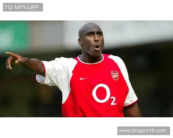 坎贝尔回忆热刺球迷攻击事件称无人道歉与菲戈遭遇相似 坎贝尔回忆热刺球迷攻击事件称无人道歉与菲戈遭遇相似